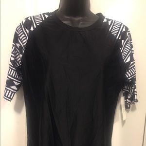 Rash Guard (women’s) swim top